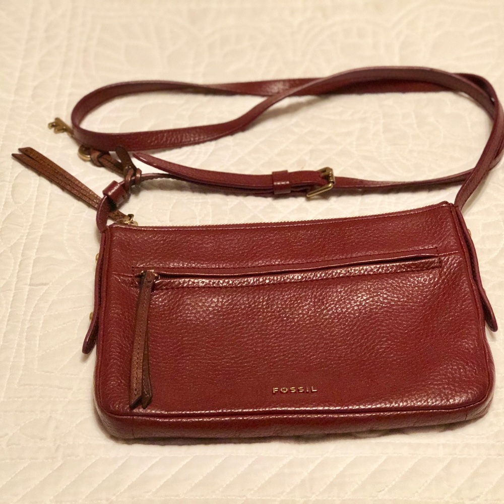 Fossil maroon crossbody